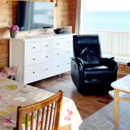 6 Person In Storfosna-by Traum * Sletta (Sor-Trondelag)